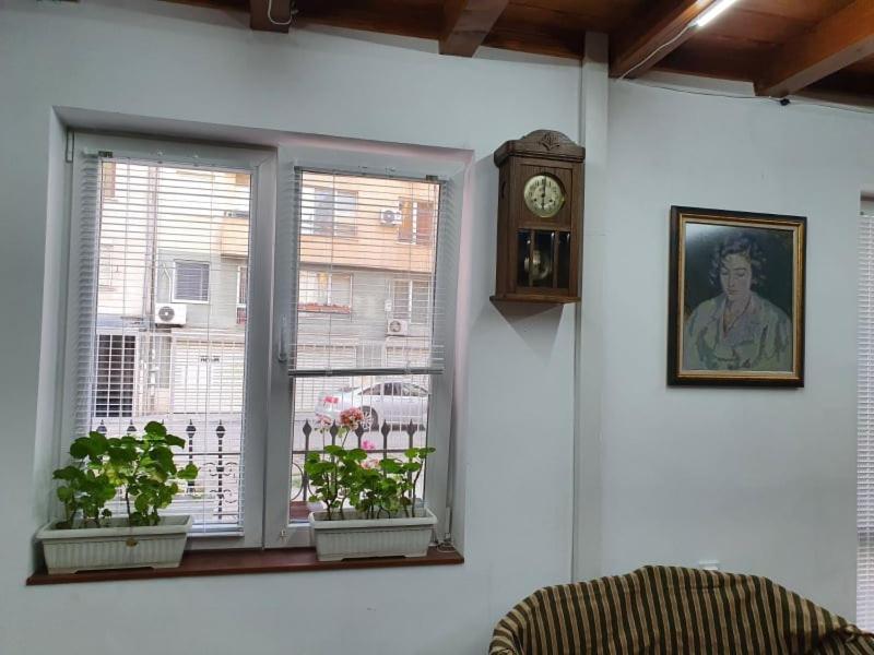 Modern&old Apartment Sofia